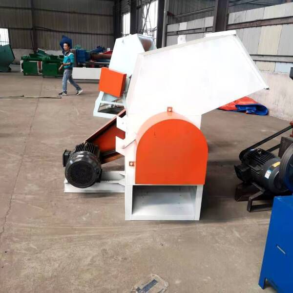 Densified EPS shredder for recycling cold compacted EPS bricks